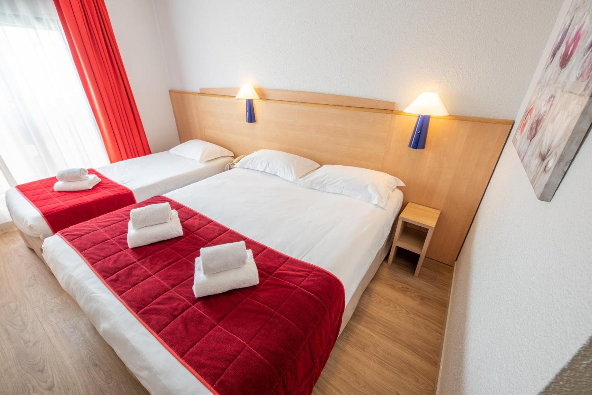 Hotel Saint Laurent Nogent-sur-Seine Zimmer foto